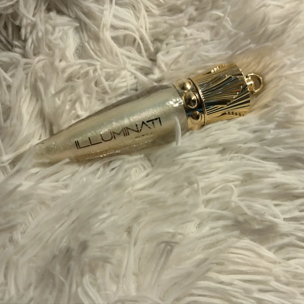 🆕 Illuminati Lip Gloss POWER